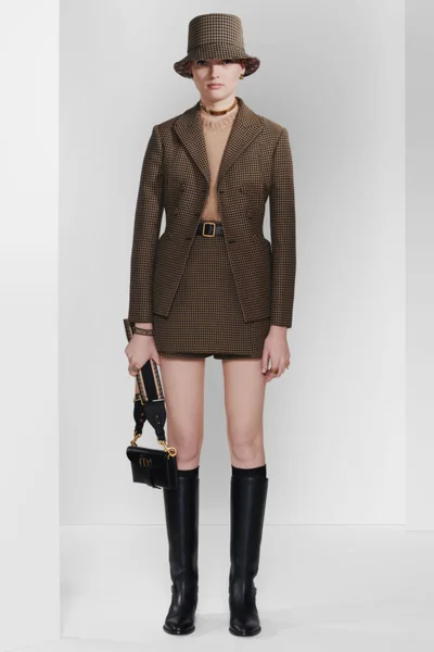 Look 49